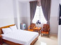 Khách sạn Tân Phú