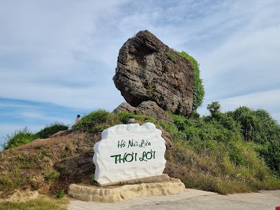 Hồ Núi Lửa Thới Lới