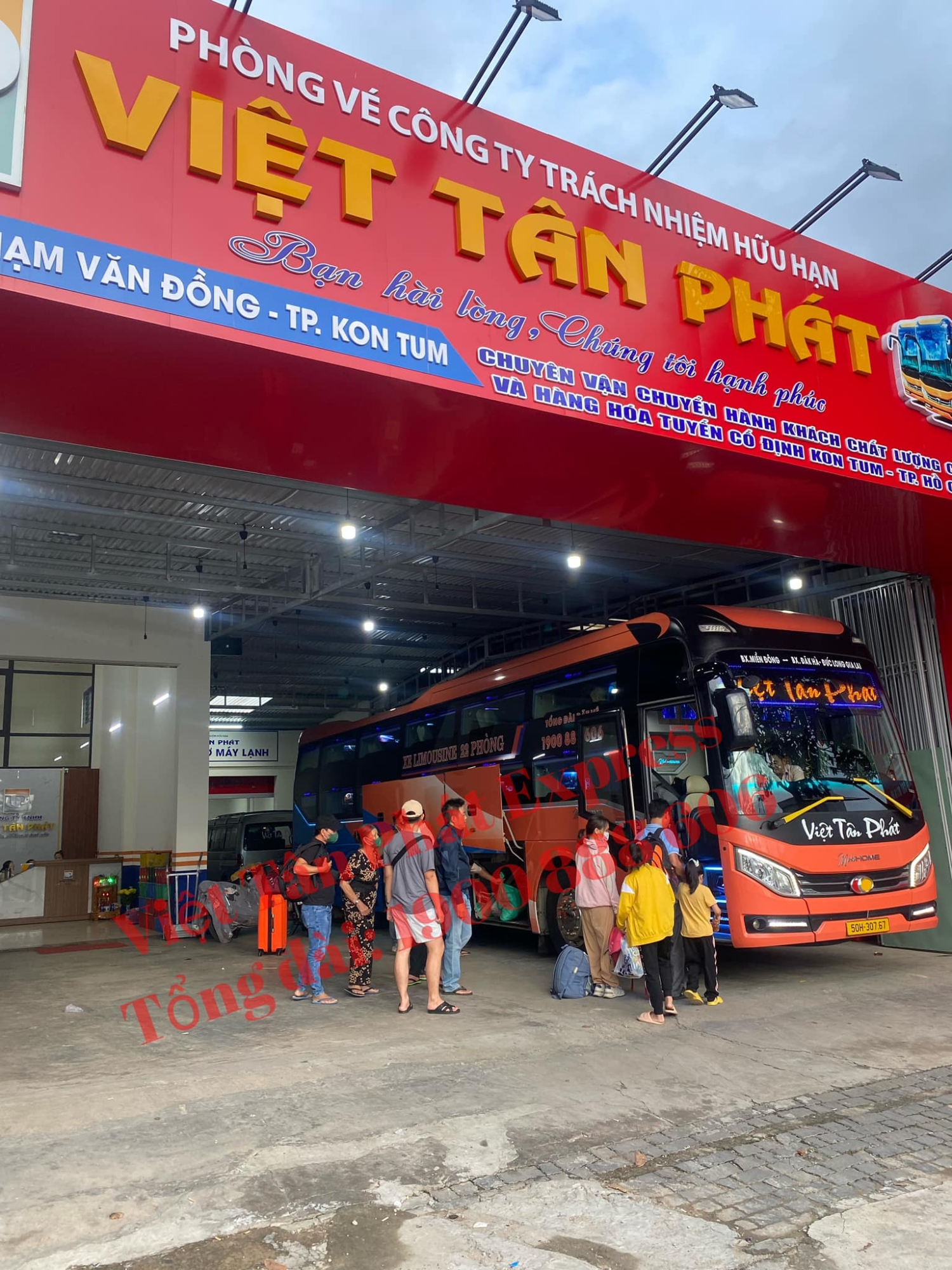 Nhà xe Việt Tân Phát