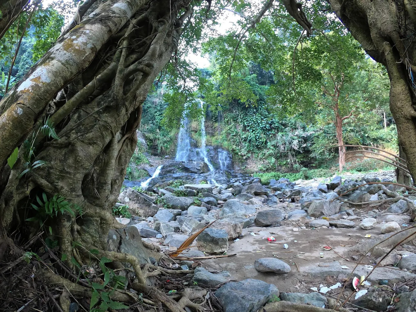 Khung cảnh Thác Cao Muôn 4